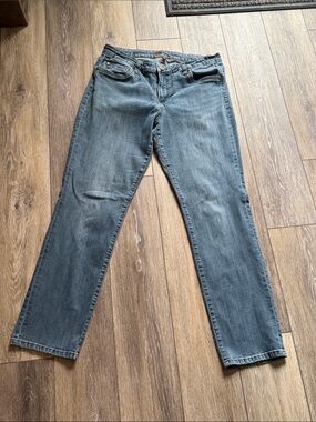 Kut from the Kloth Straight-Leg Jeans in Faded Blue